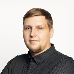 Młodszy programista Matas Skaržauskas